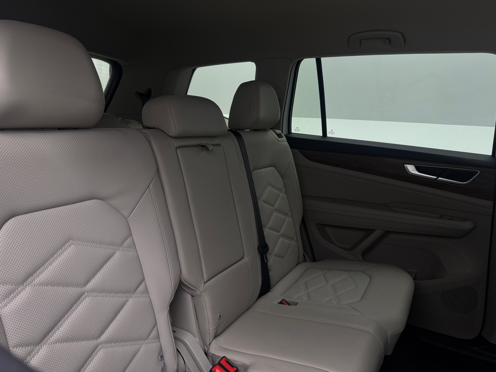 Thumbnail: 2024 Volkswagen Atlas - 5