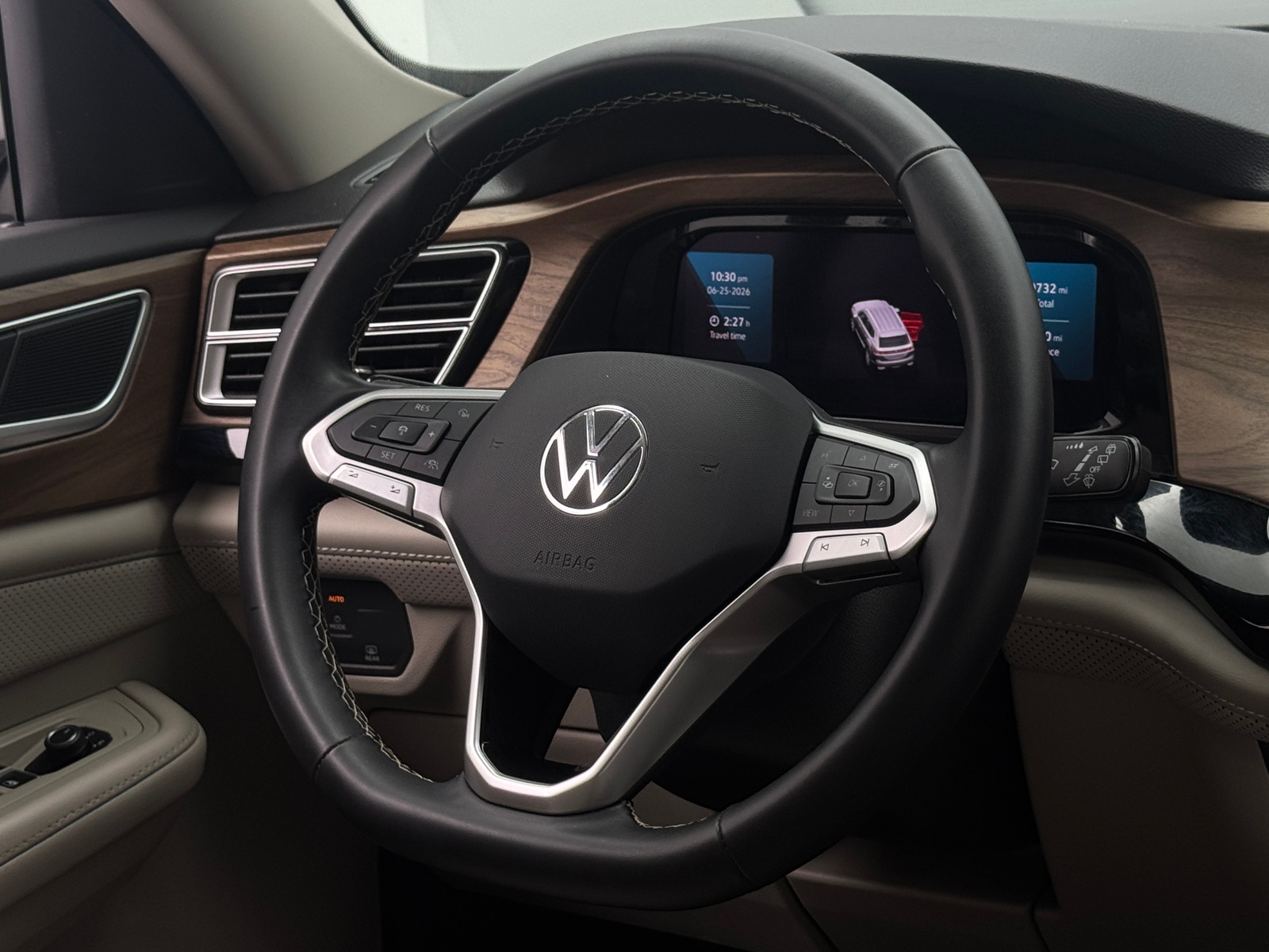 Thumbnail: 2024 Volkswagen Atlas - 4