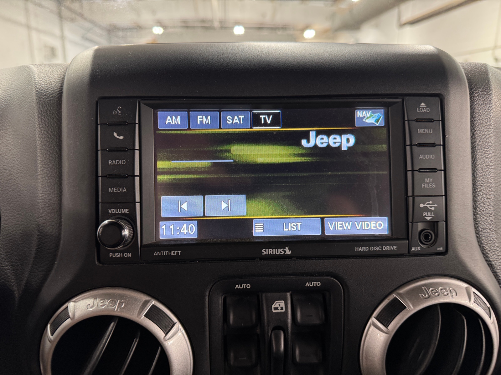 Thumbnail: 2017 Jeep Wrangler - 3