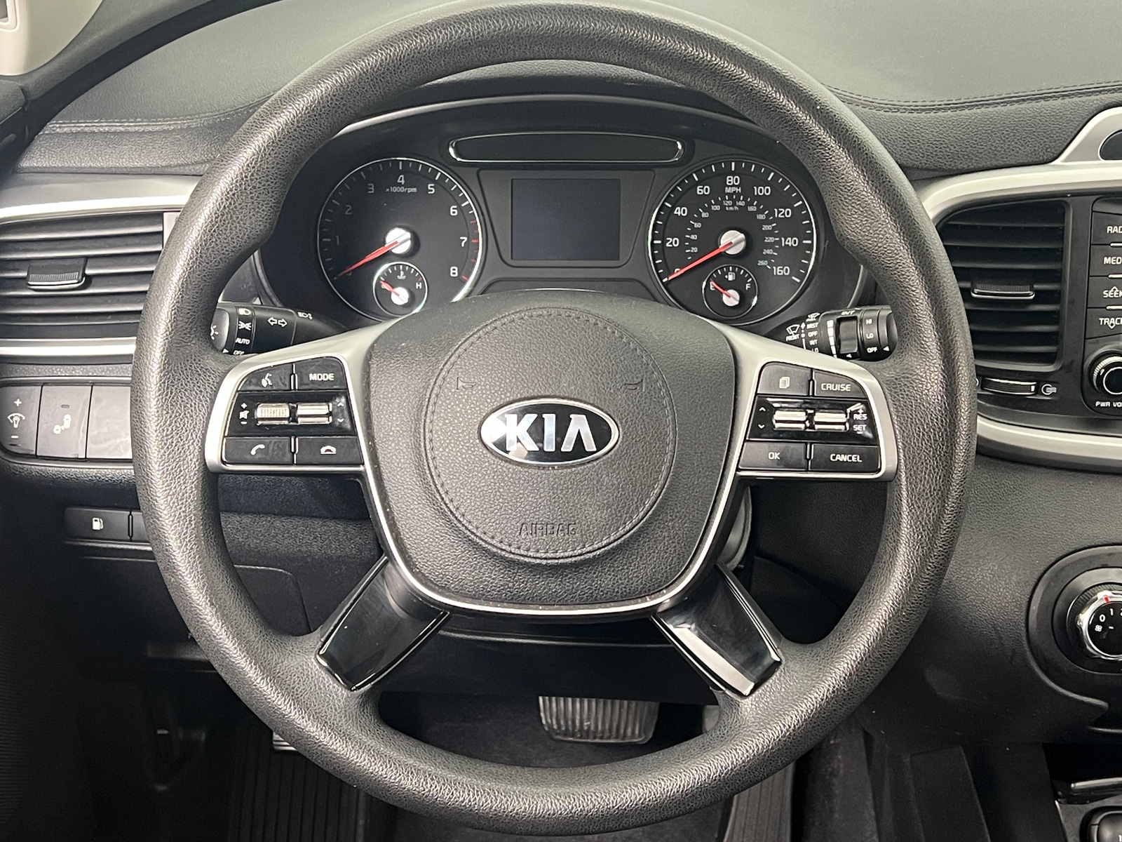 Thumbnail: 2020 Kia Sorento - 5