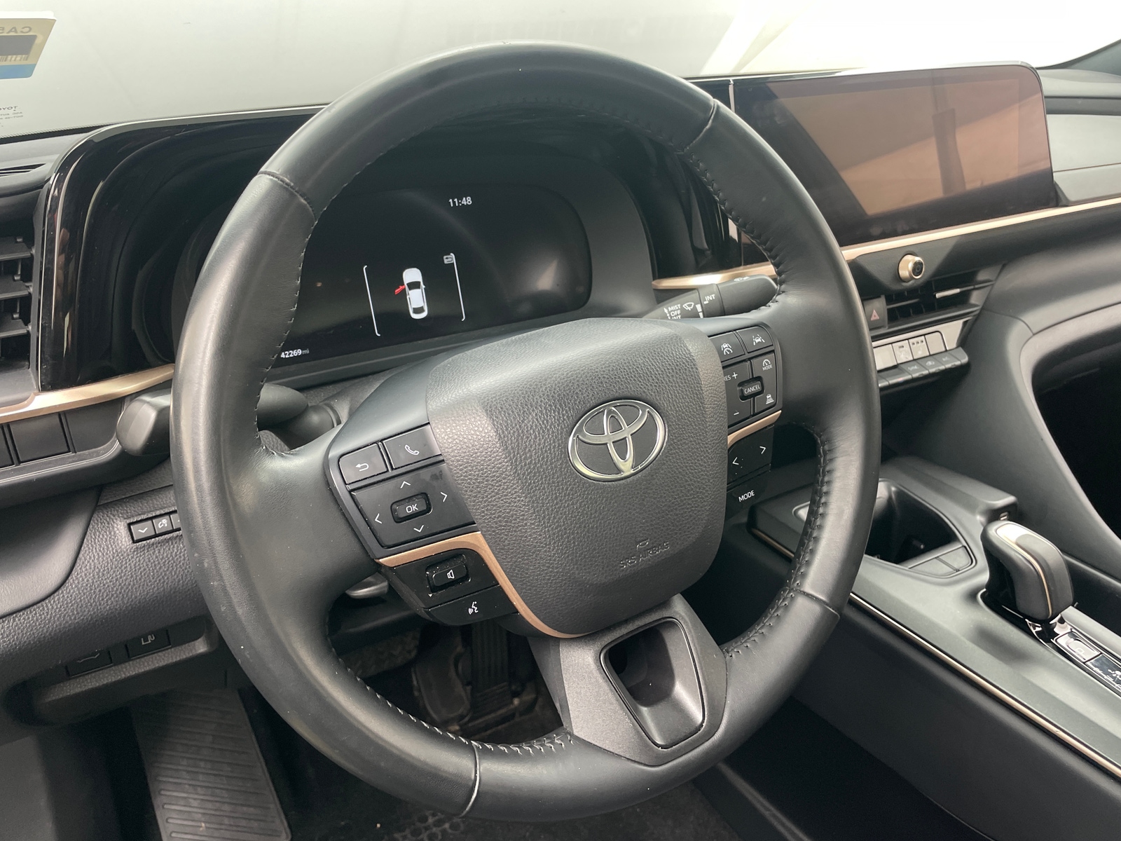 Thumbnail: 2023 Toyota Crown - 5