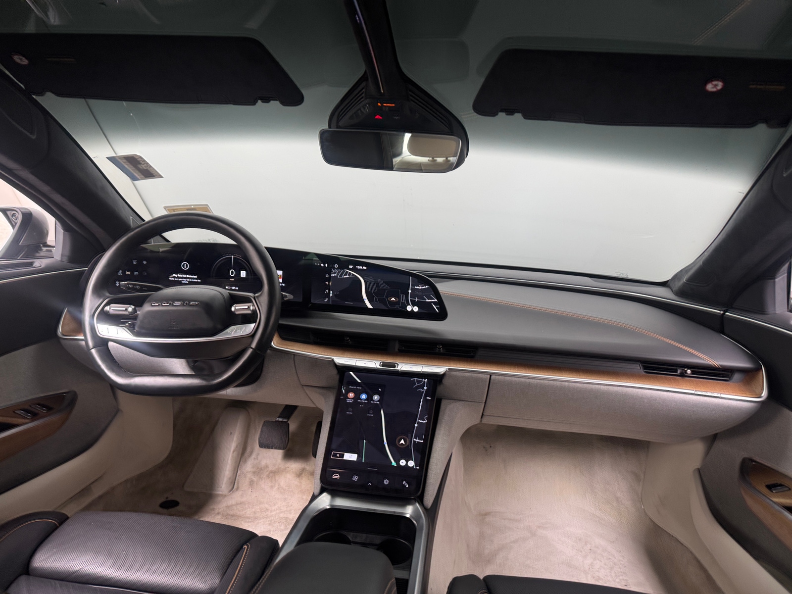 Thumbnail: 2023 Lucid Air - 2