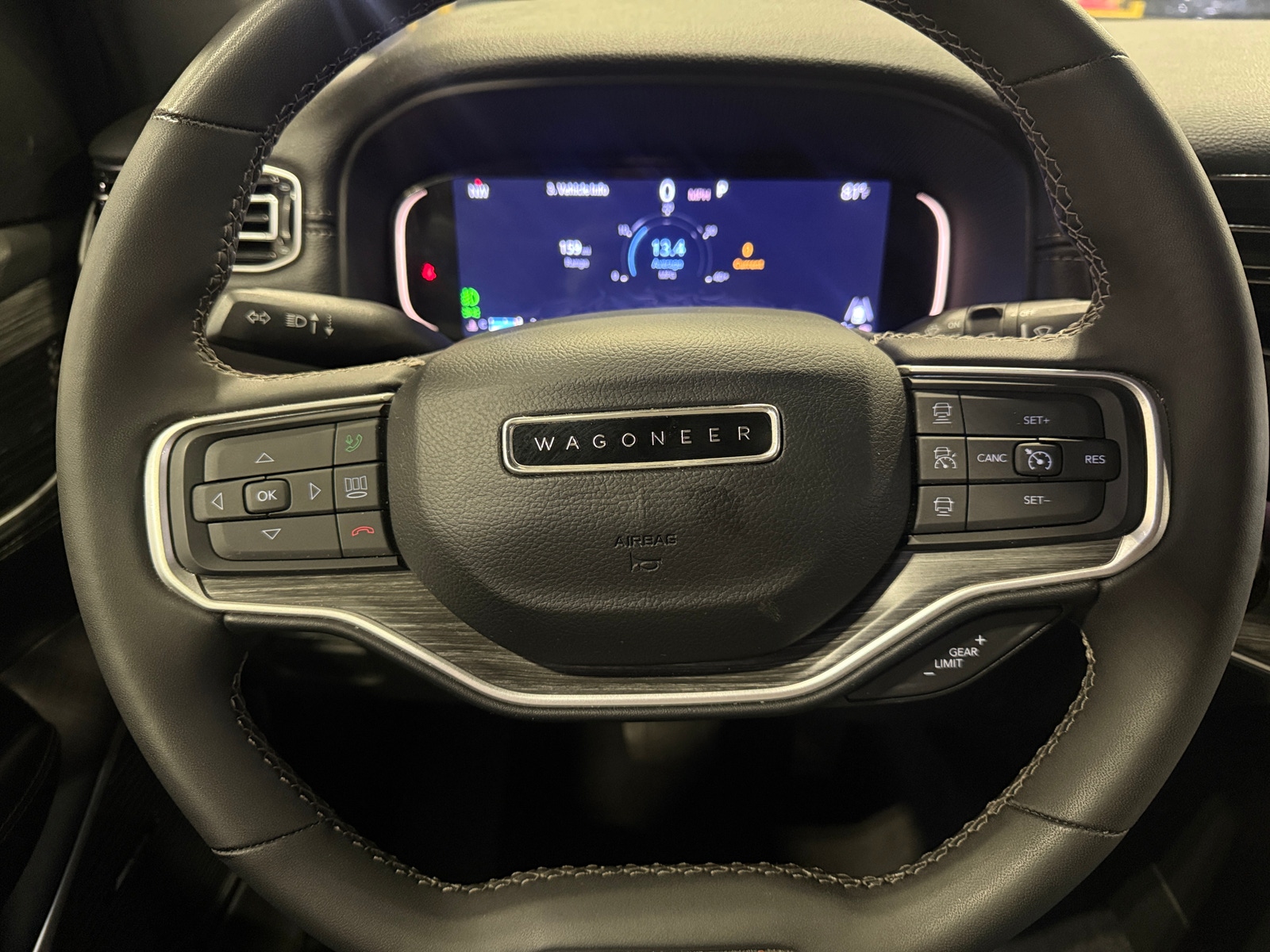 Thumbnail: 2024 Jeep Wagoneer - 4