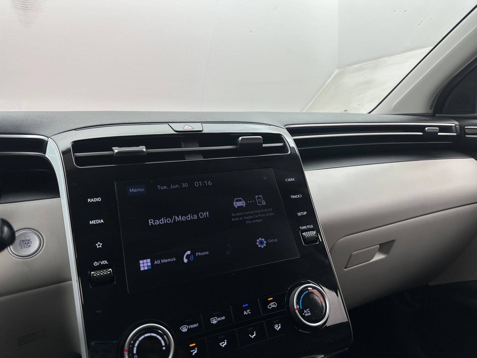 Thumbnail: 2023 Hyundai Tucson - 4