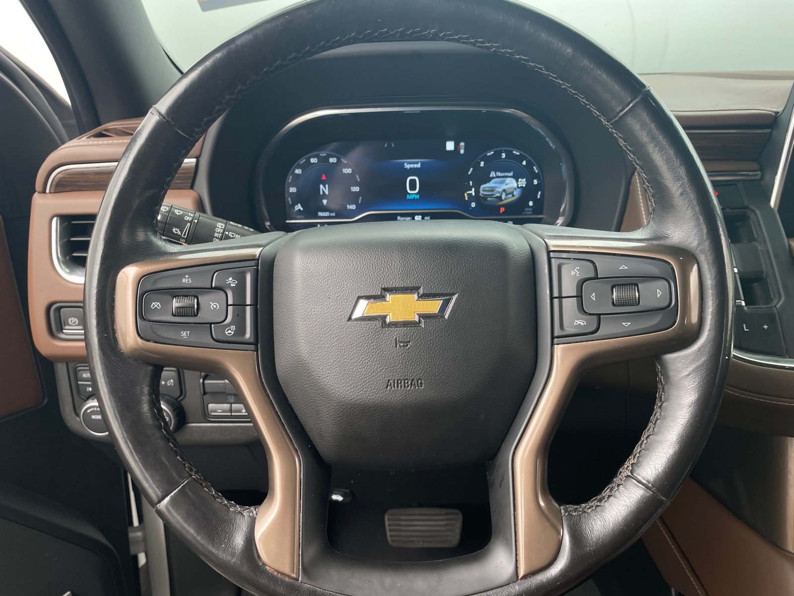 Thumbnail: 2022 Chevrolet Suburban - 4