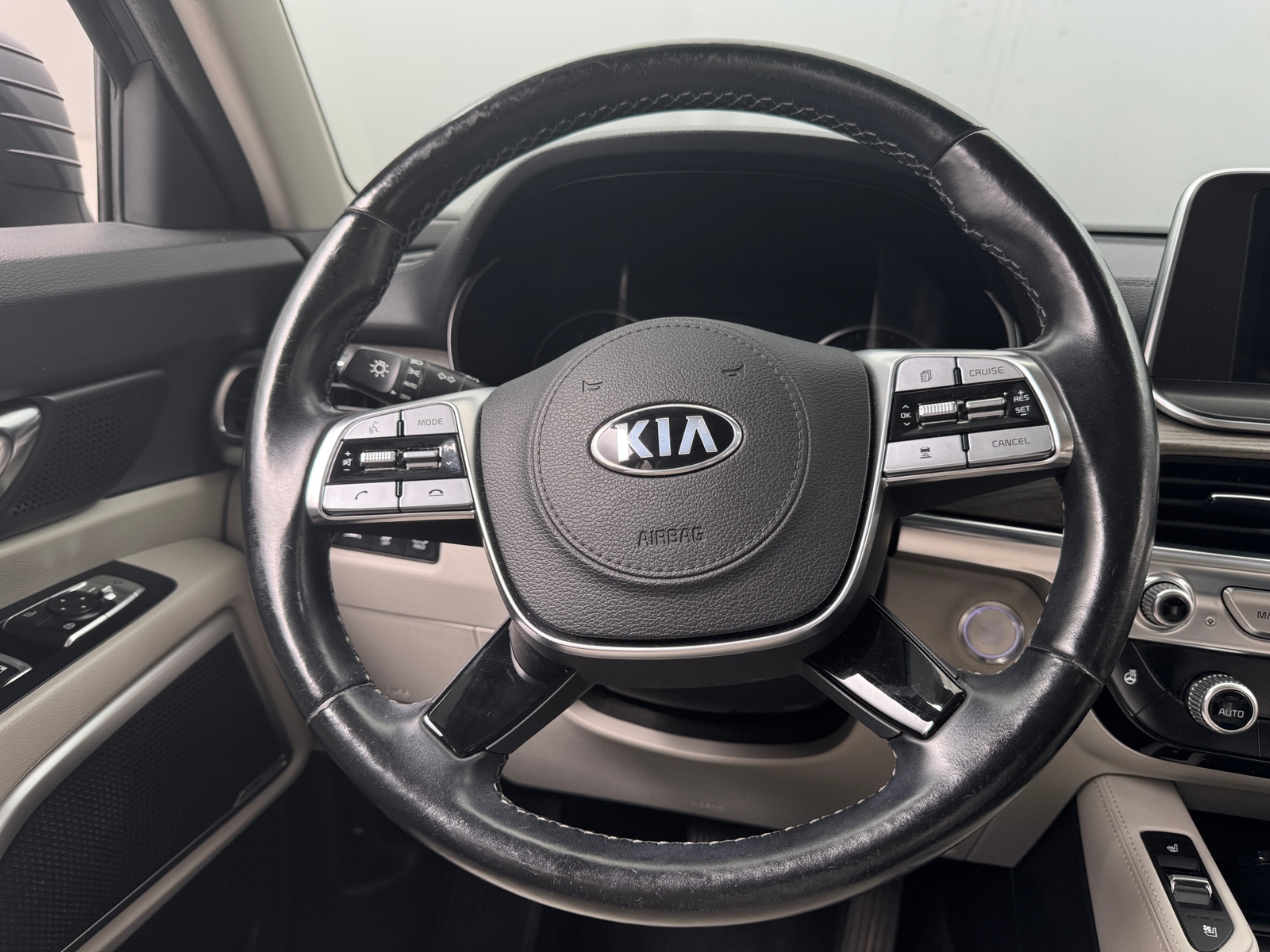 Thumbnail: 2021 Kia Telluride - 4
