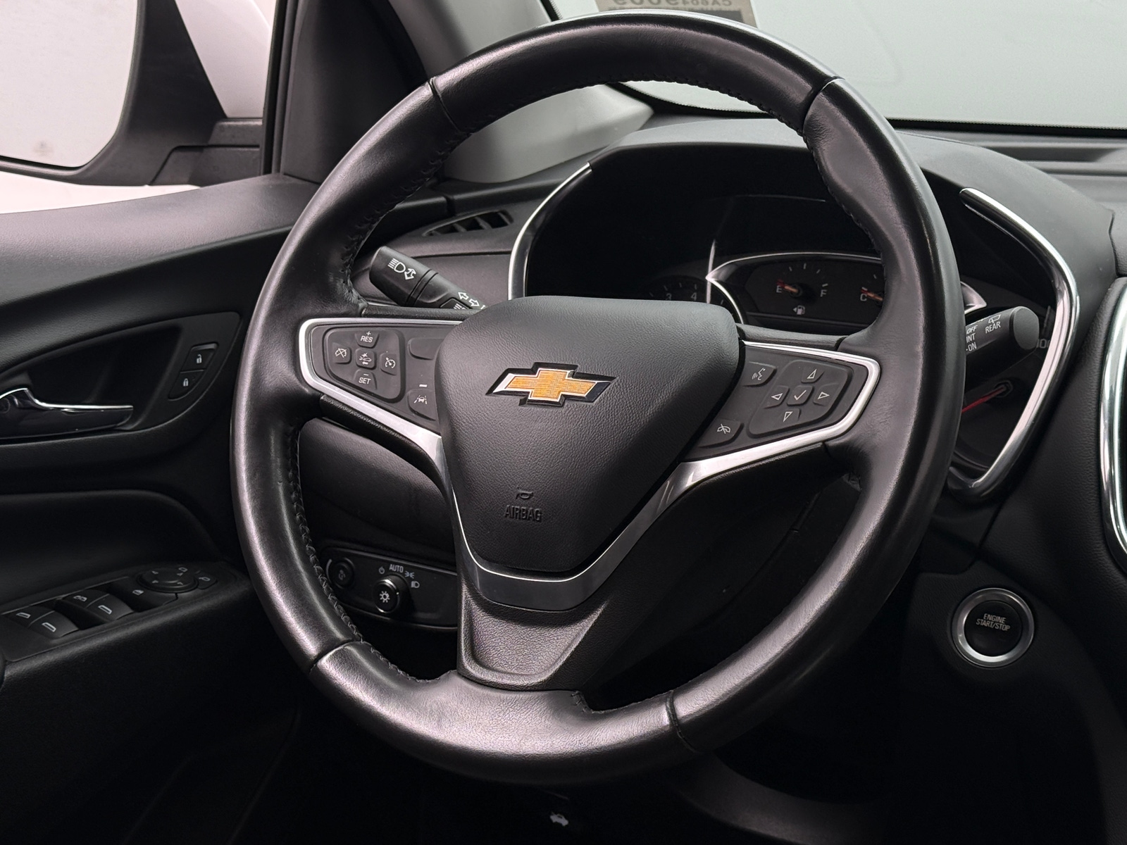 Thumbnail: 2022 Chevrolet Equinox - 5