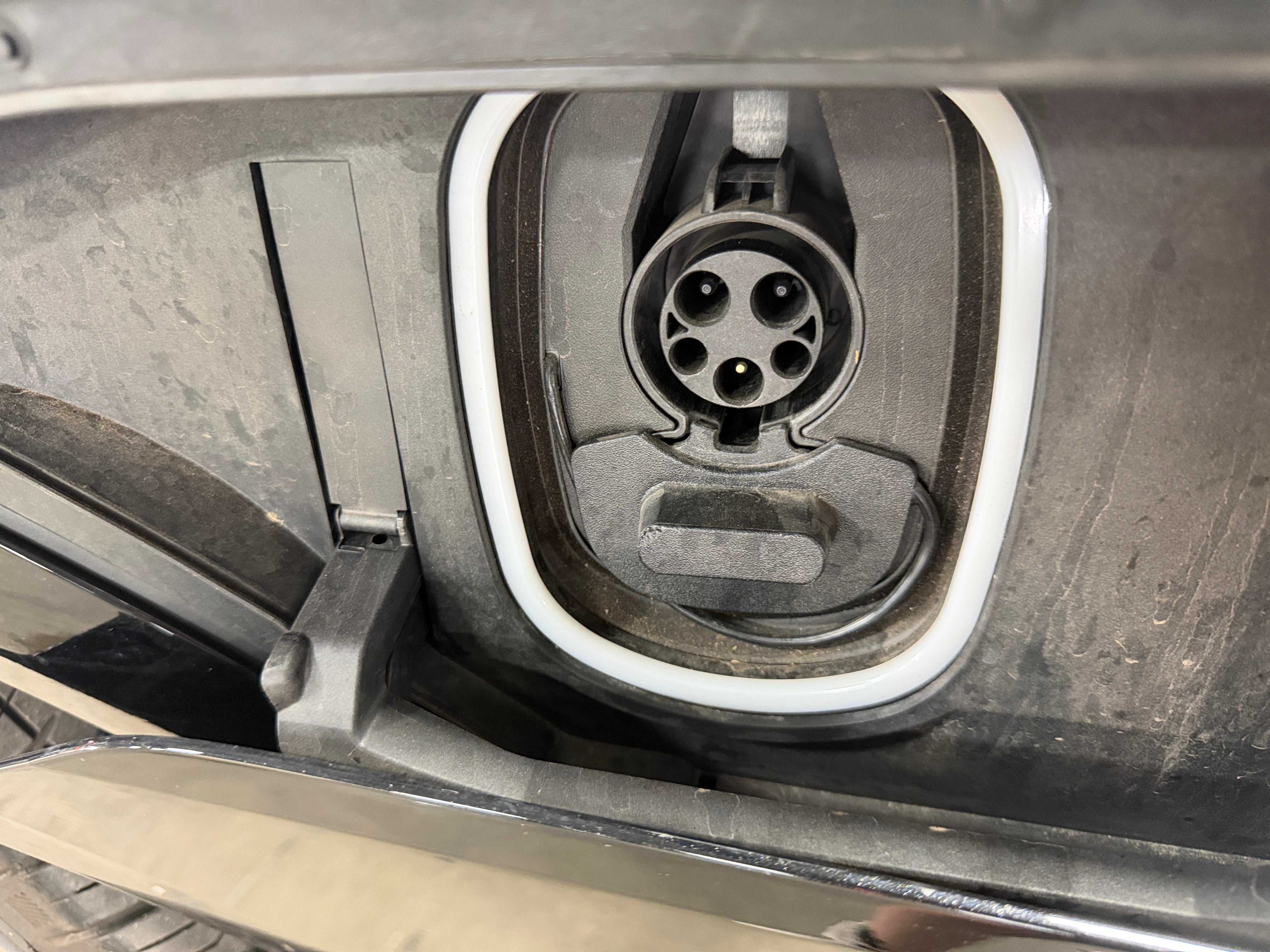 Used 2024 Cadillac LYRIQ Luxury 2 with VIN 1GYKPRRK7RZ125755 for sale in Auburn, WA