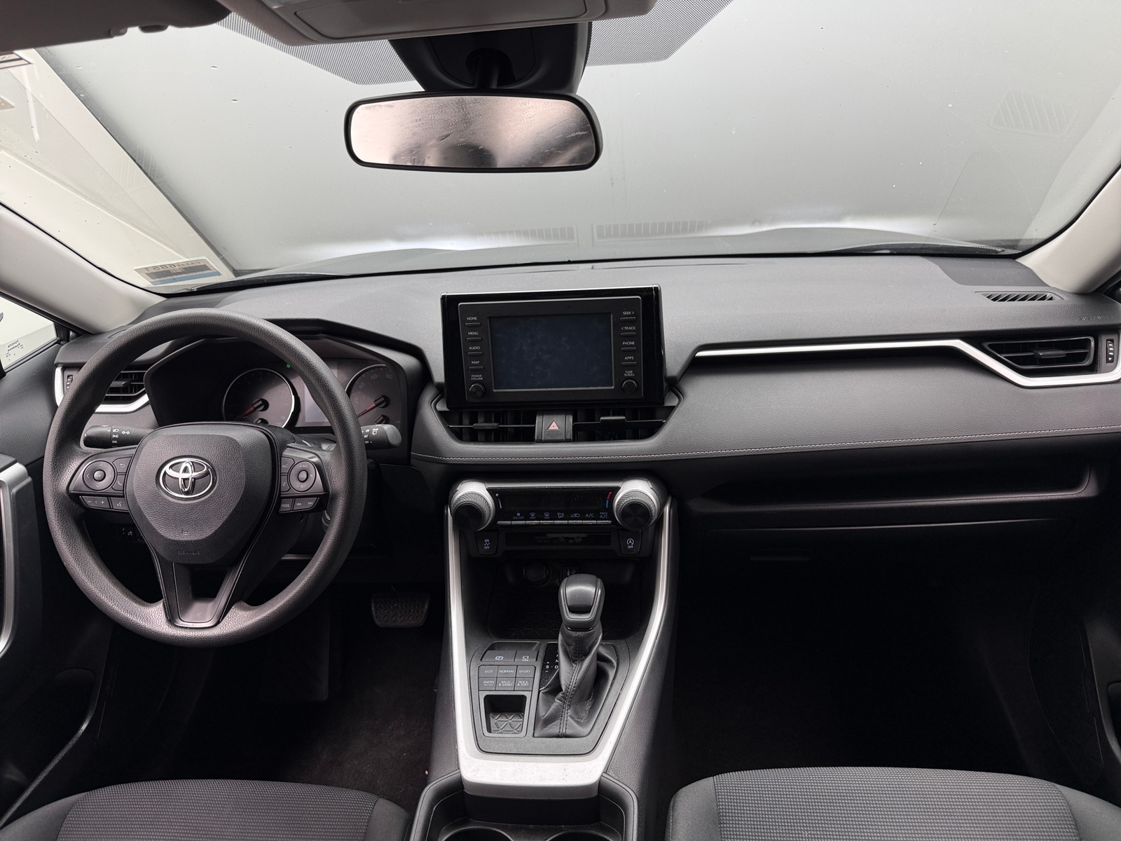 Thumbnail: 2019 Toyota RAV4 - 3