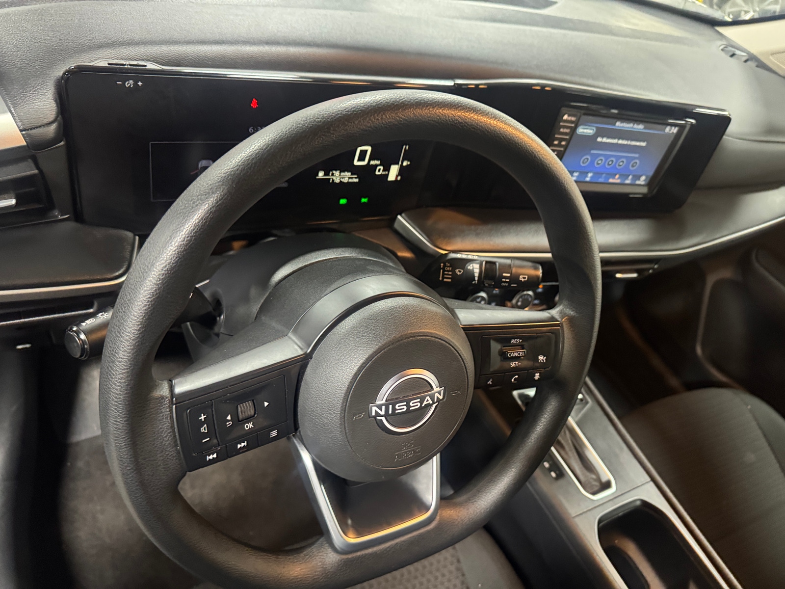 Thumbnail: 2025 Nissan Kicks - 5