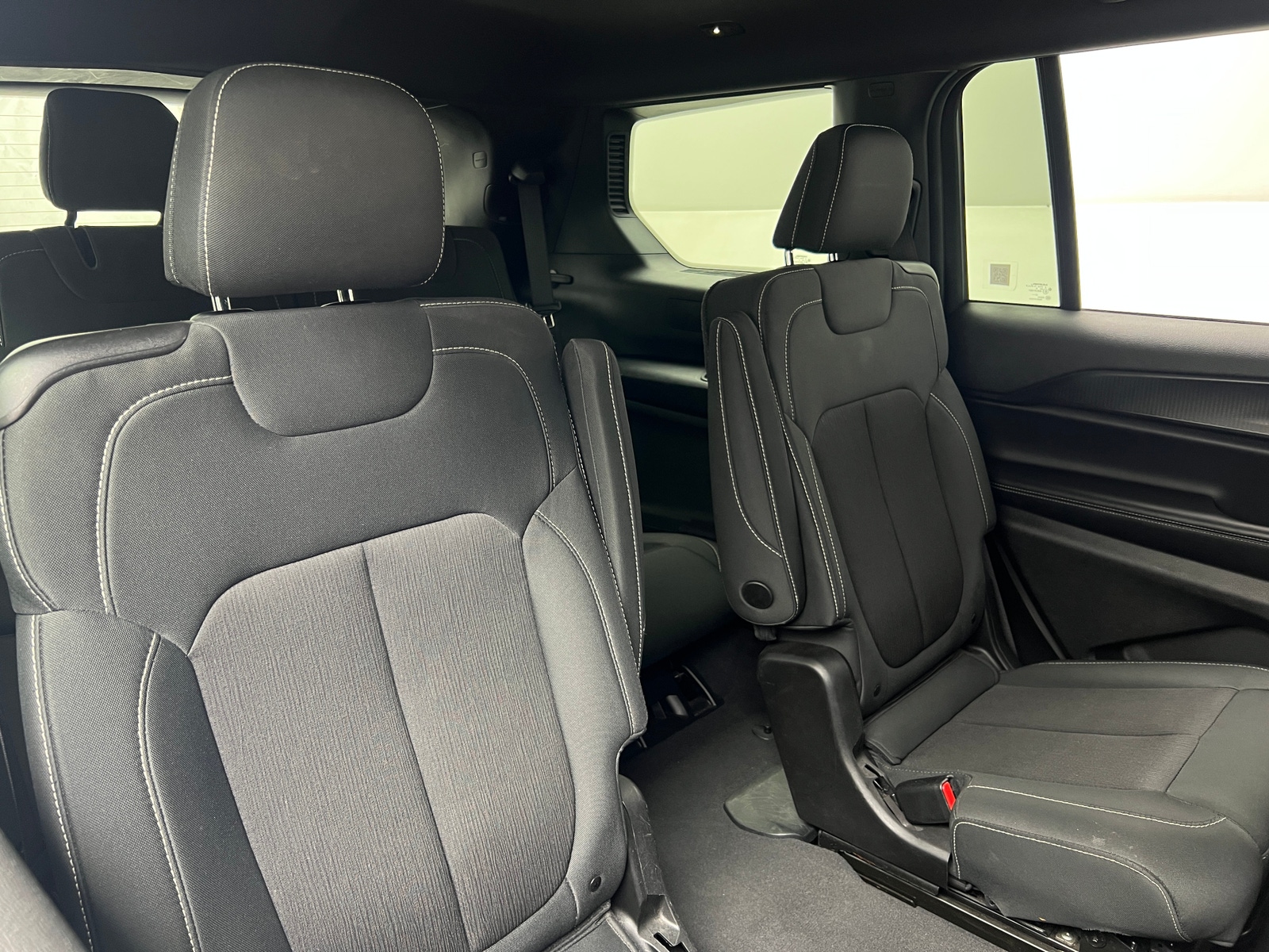 Thumbnail: 2024 Jeep Grand Cherokee L - 6