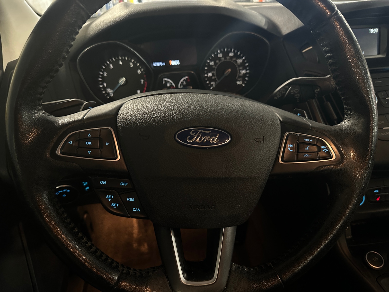 Thumbnail: 2015 Ford Focus - 5