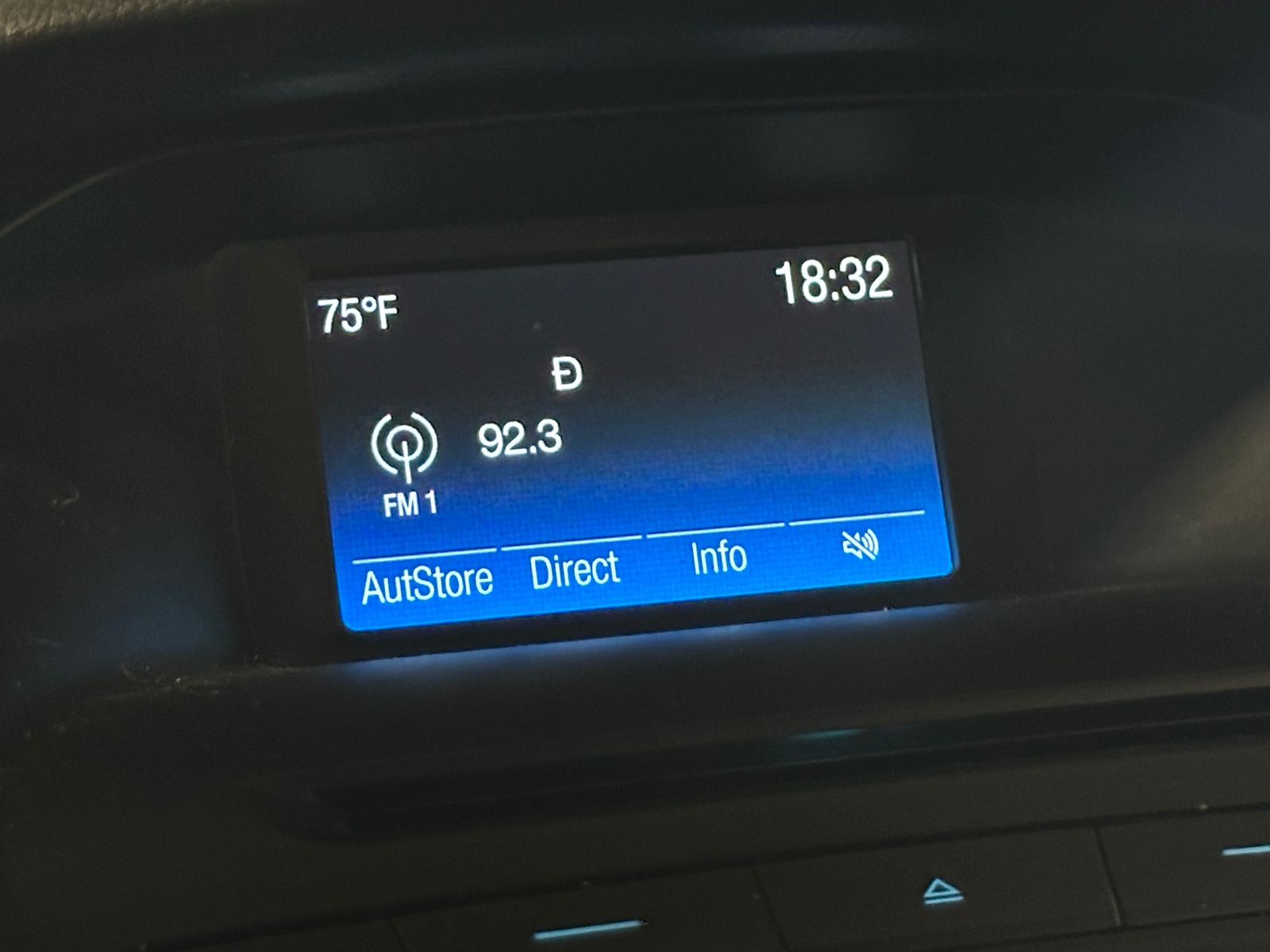 Thumbnail: 2015 Ford Focus - 4