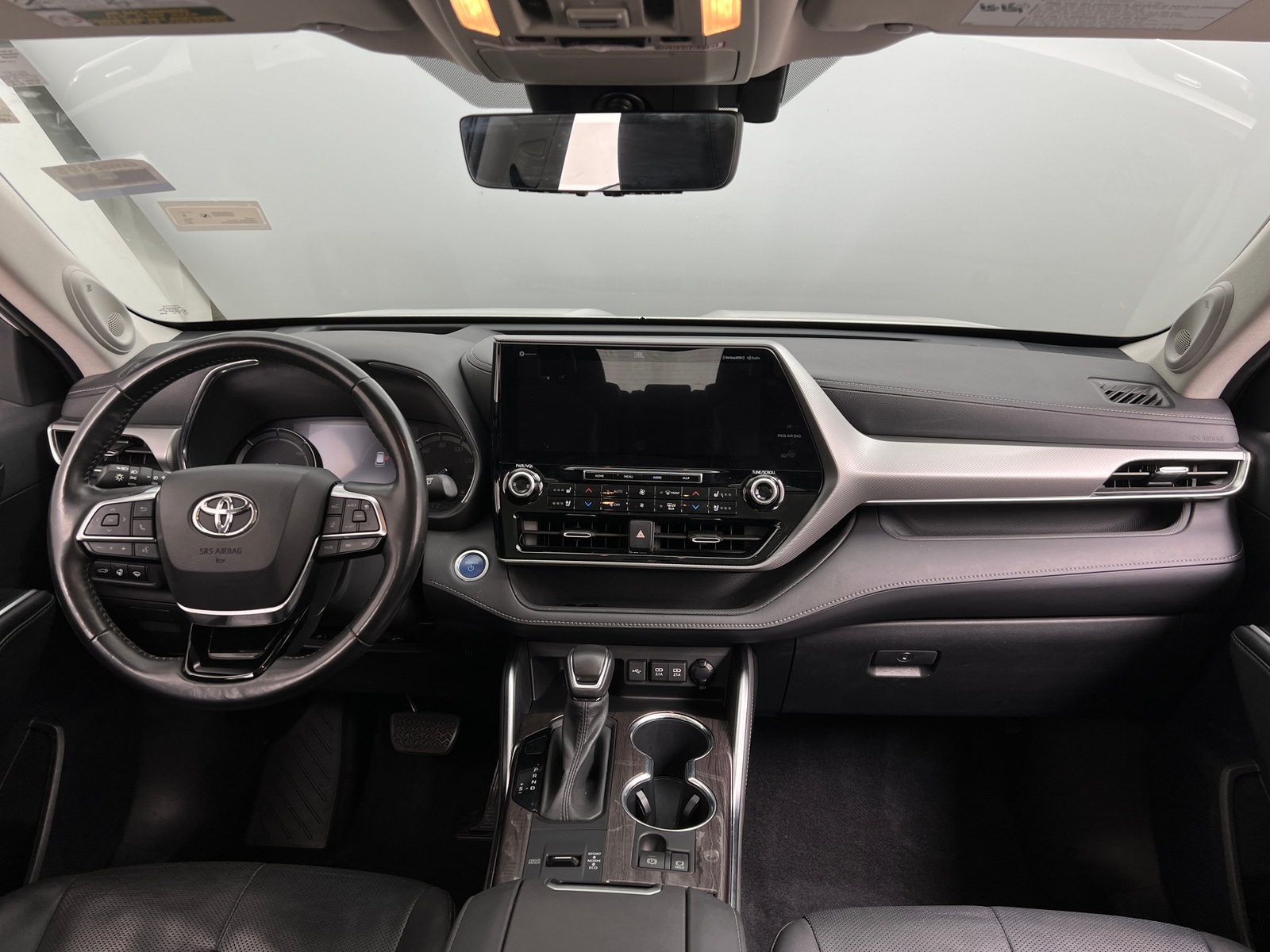 Thumbnail: 2021 Toyota Highlander - 2