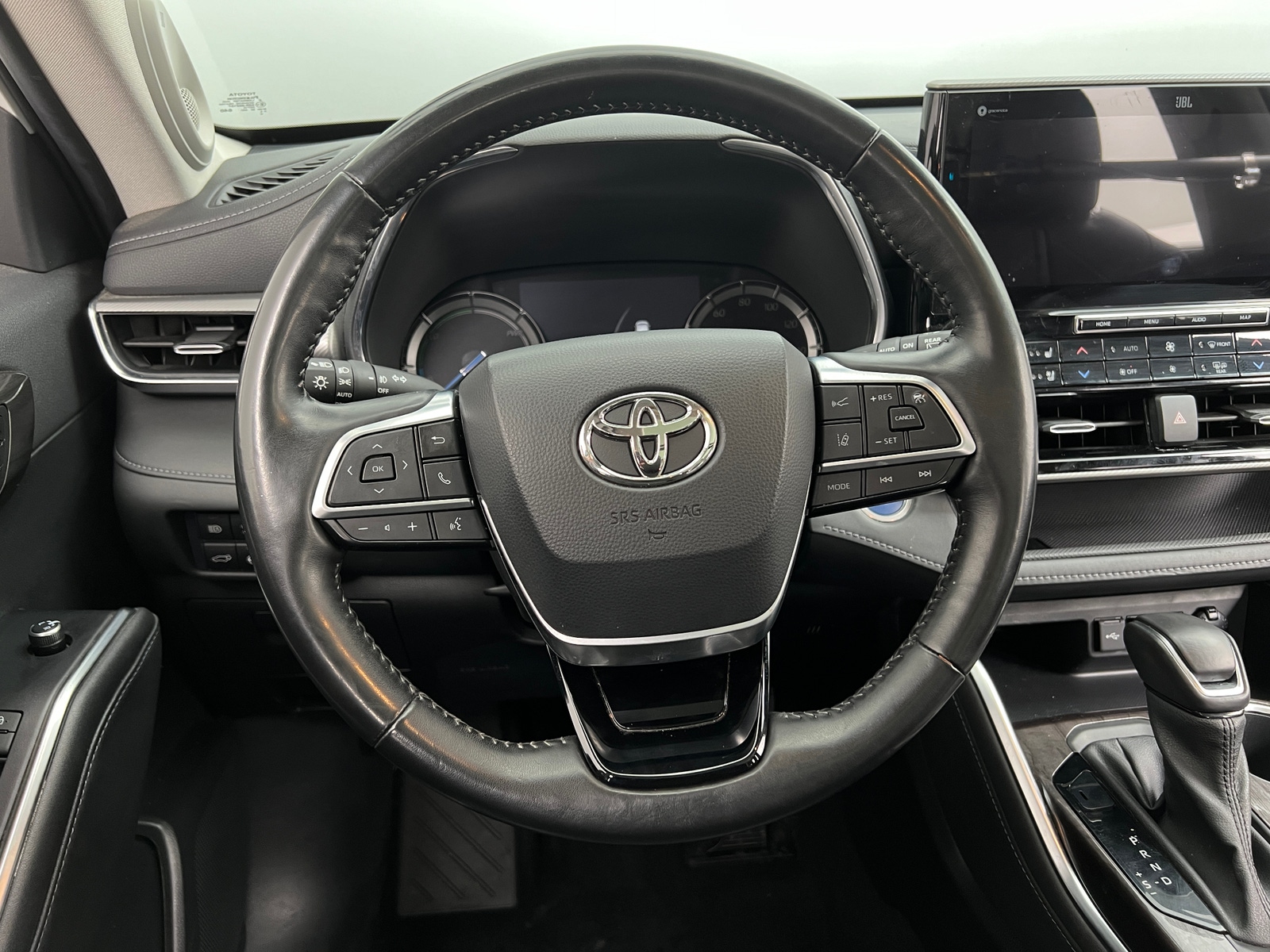 Thumbnail: 2021 Toyota Highlander - 4