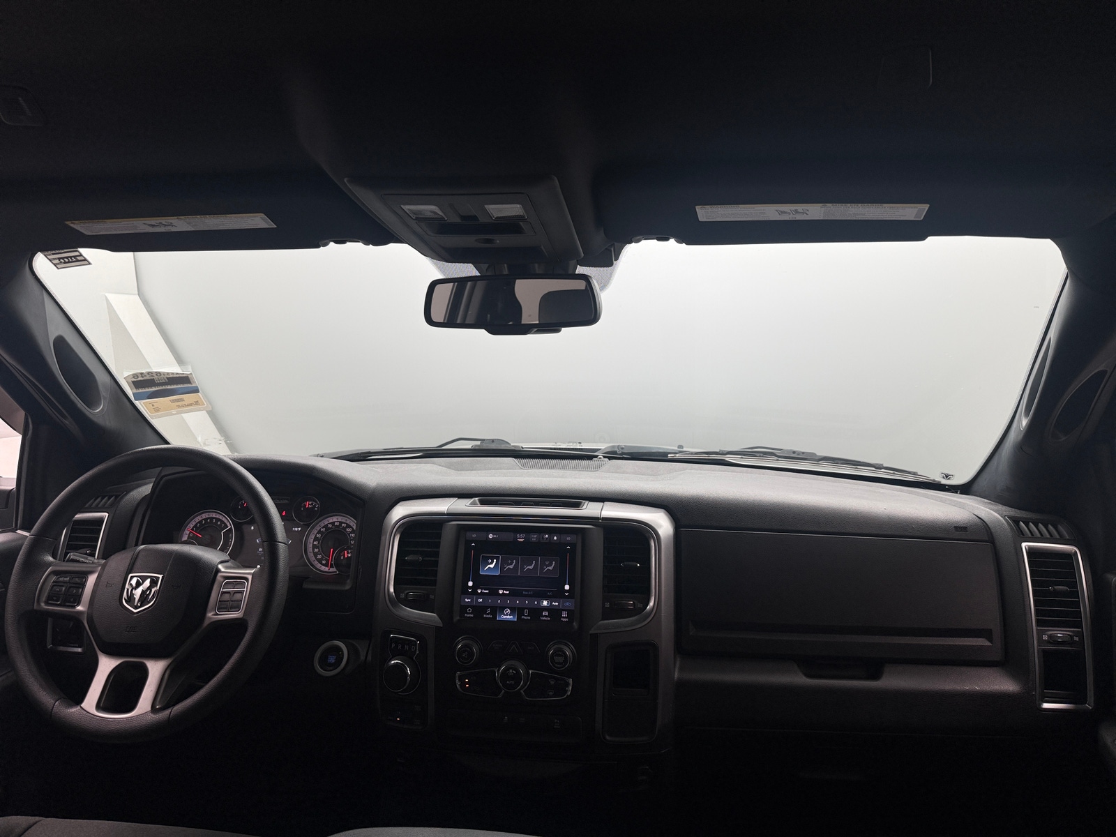 Thumbnail: 2022 RAM 1500 Classic - 3
