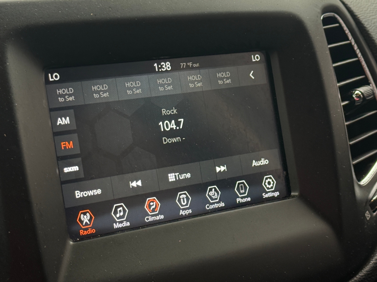 Thumbnail: 2020 Jeep Compass - 4