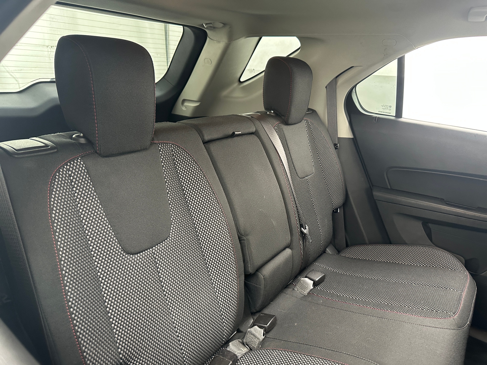 Thumbnail: 2017 Chevrolet Equinox - 6