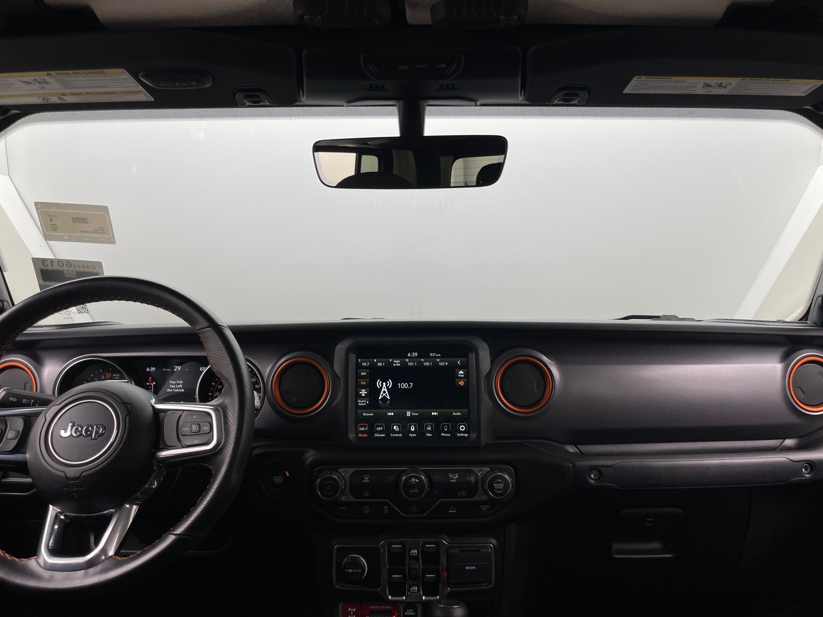 Thumbnail: 2023 Jeep Gladiator - 3
