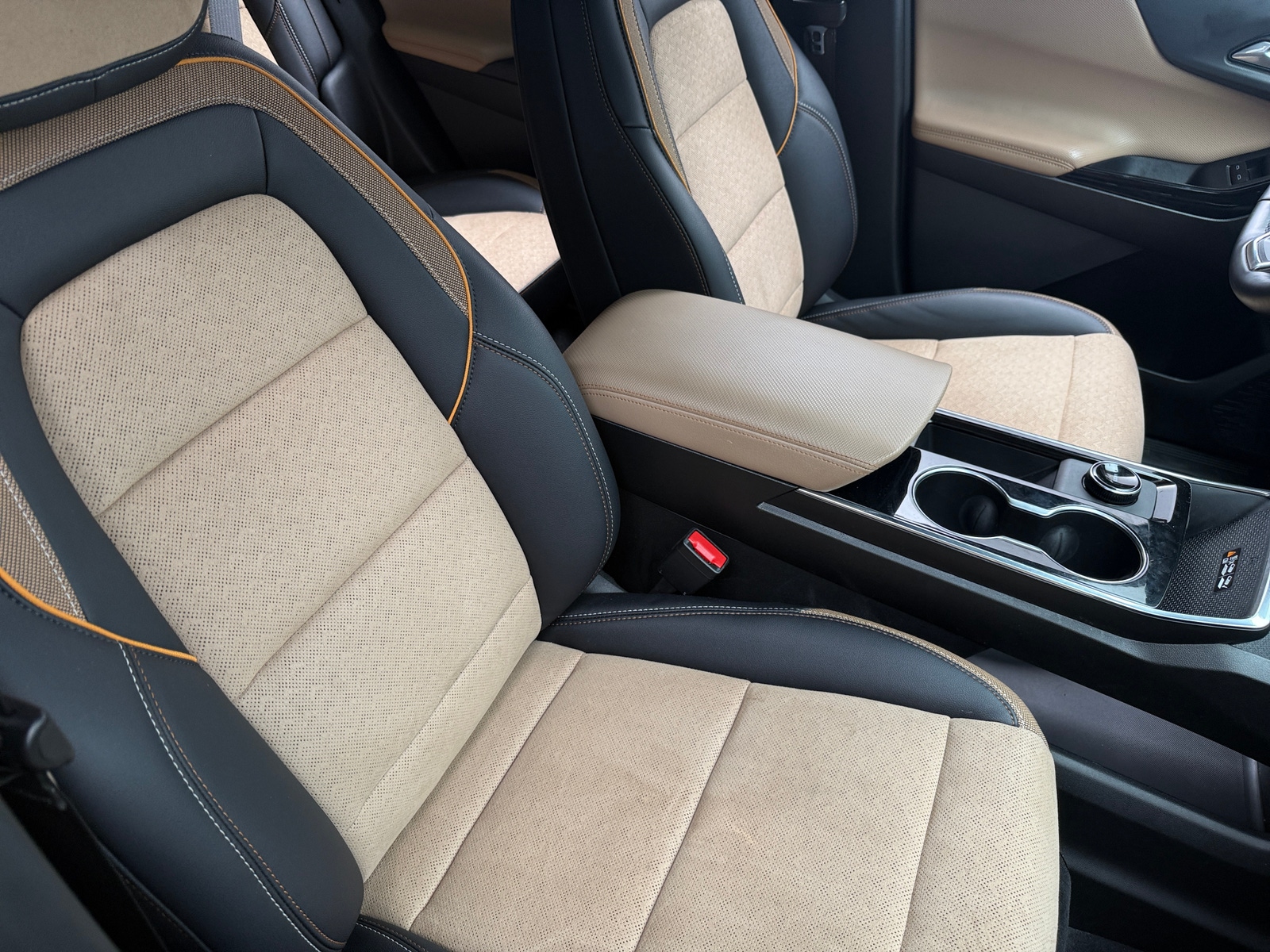 Thumbnail: 2025 Chevrolet Equinox - 2