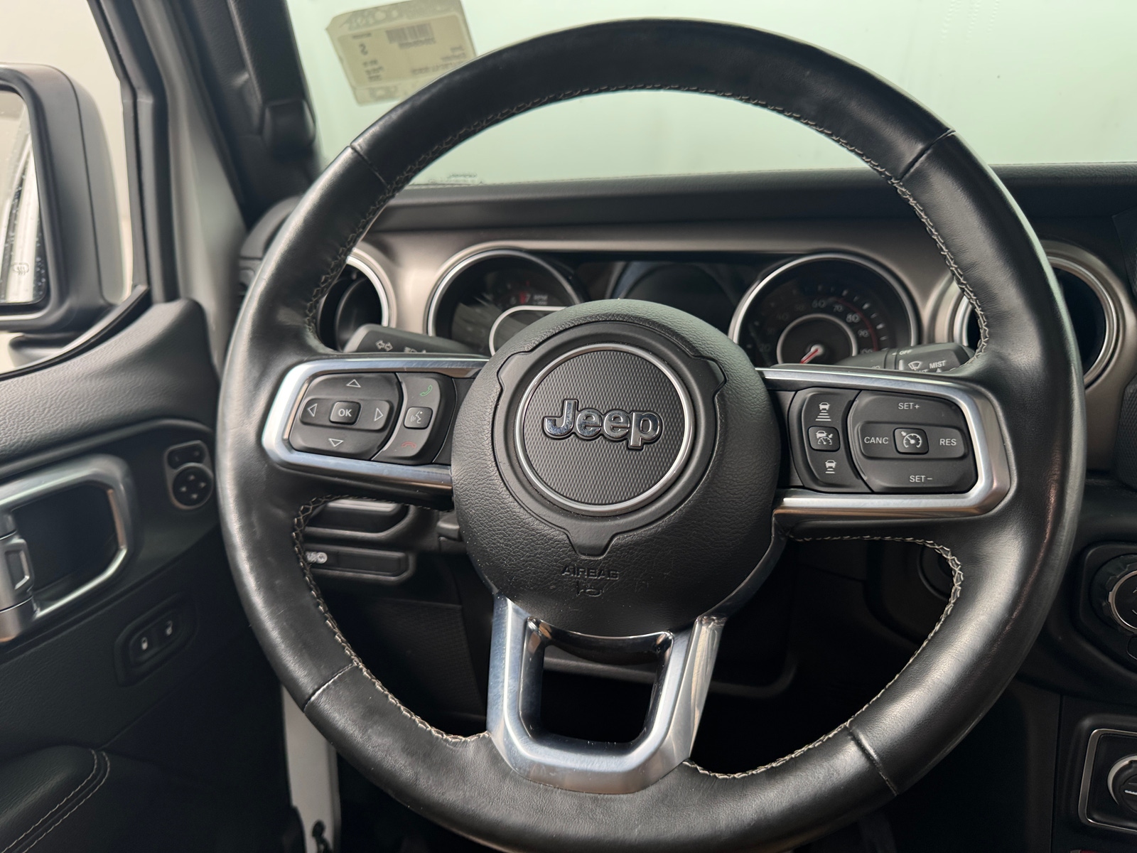 Thumbnail: 2020 Jeep Gladiator - 5