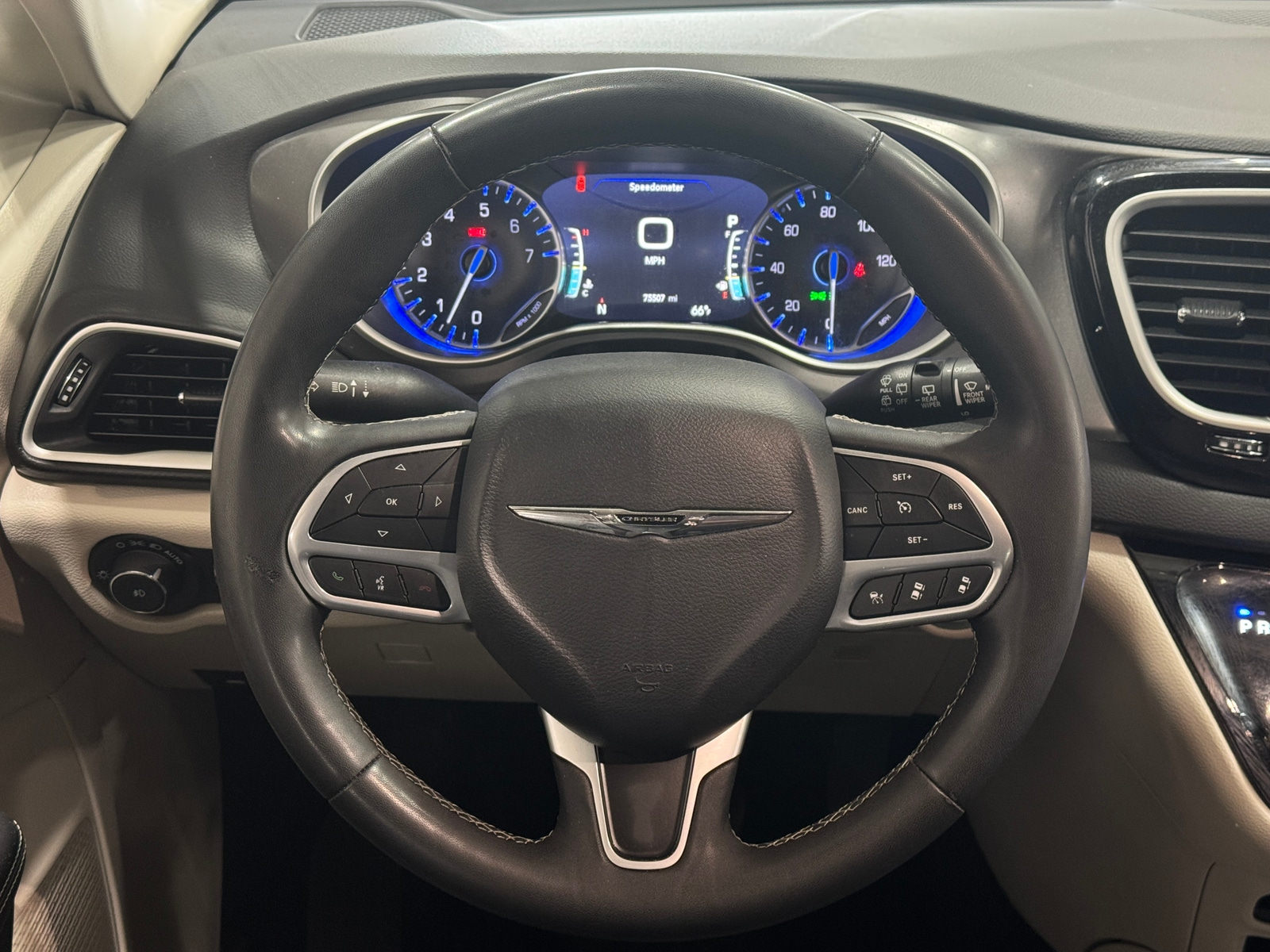 Thumbnail: 2024 Chrysler Pacifica - 4