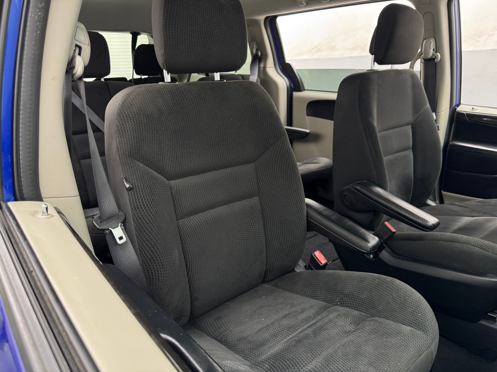 Thumbnail: 2019 Dodge Grand Caravan - 2