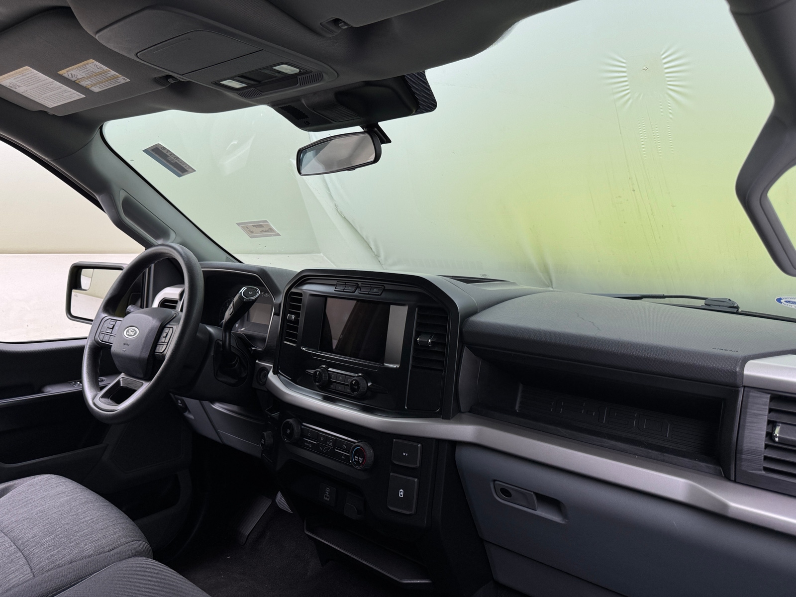 Thumbnail: 2022 Ford Econoline - 3