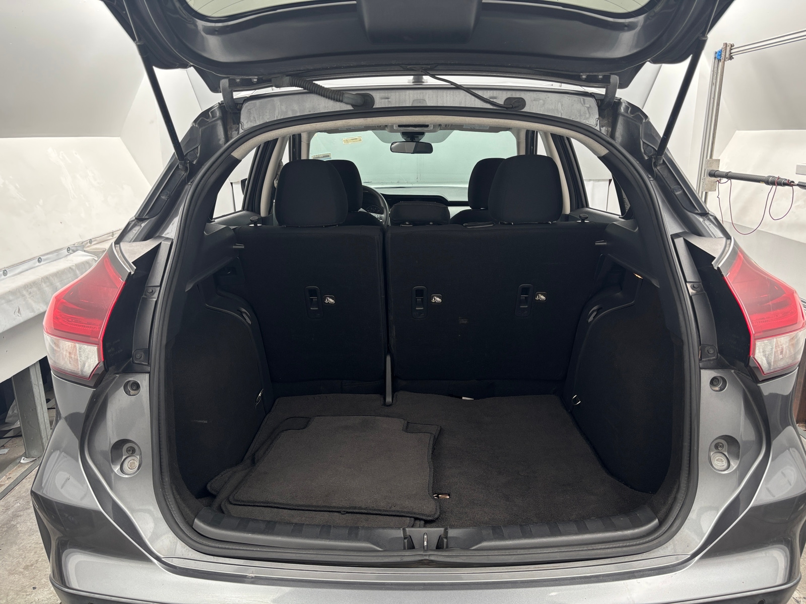 Thumbnail: 2021 Nissan Kicks - 7