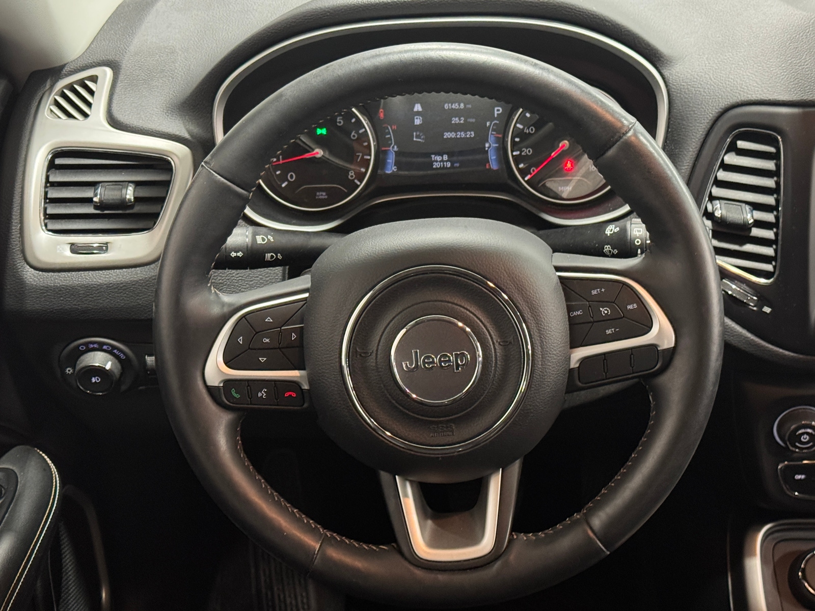 Thumbnail: 2018 Jeep Compass - 5