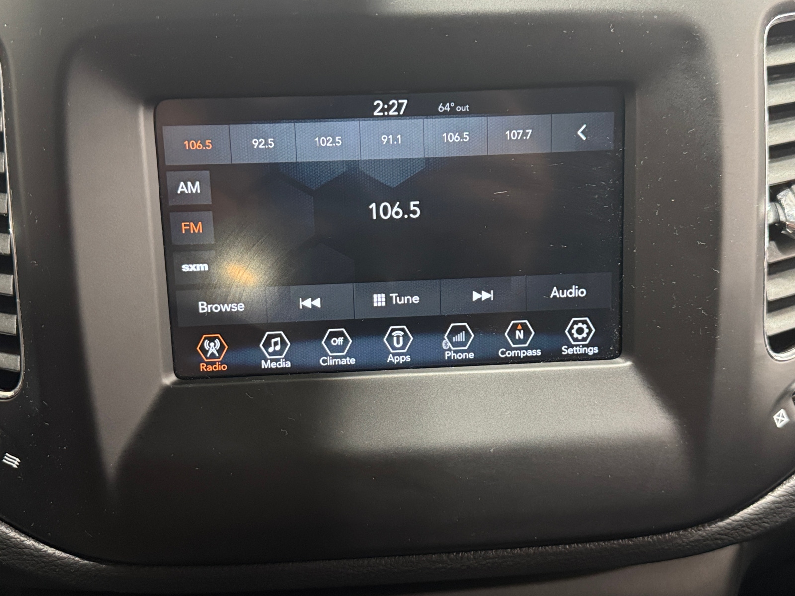 Thumbnail: 2018 Jeep Compass - 4