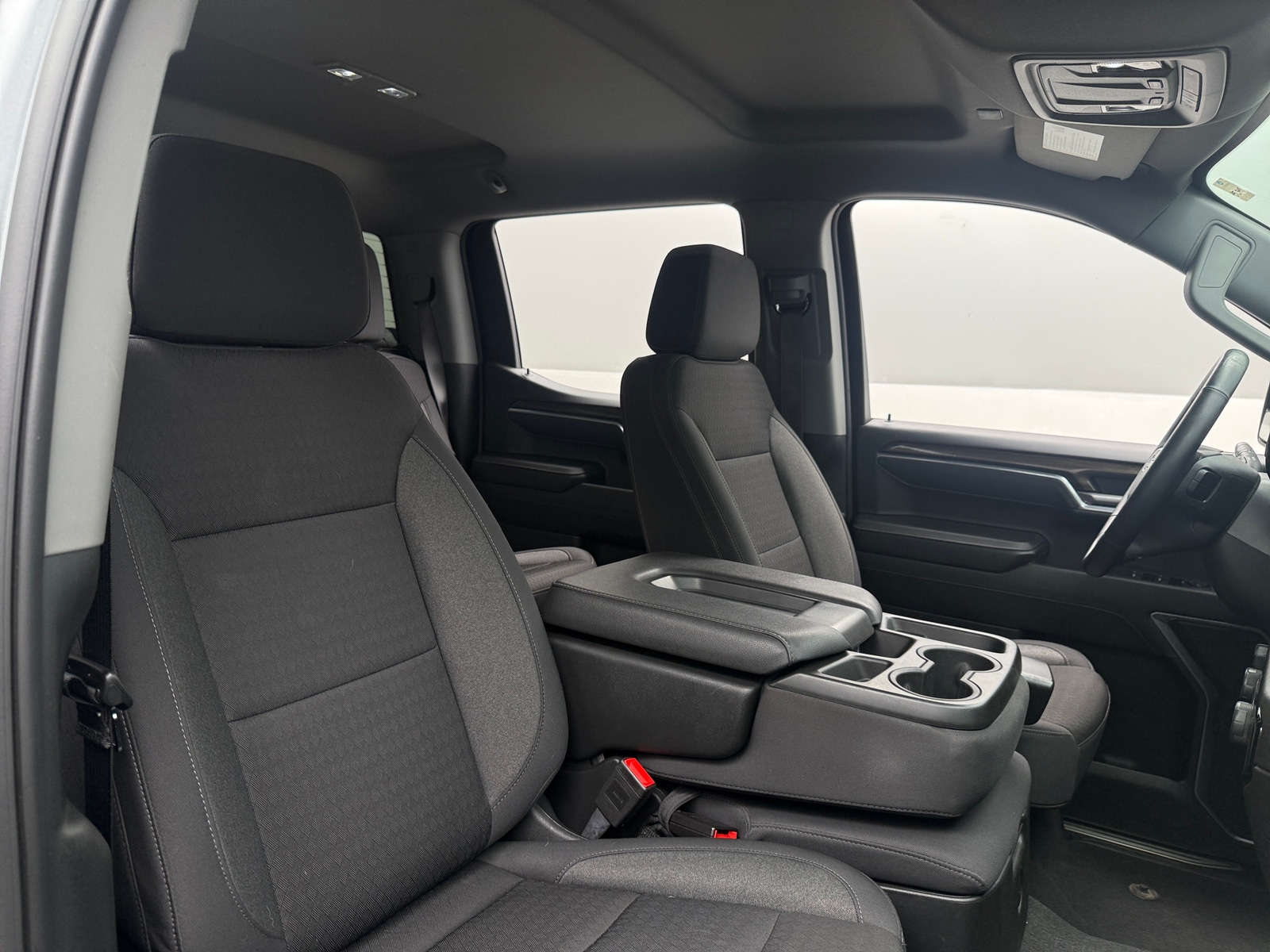 Thumbnail: 2025 Chevrolet Silverado 1500 - 2