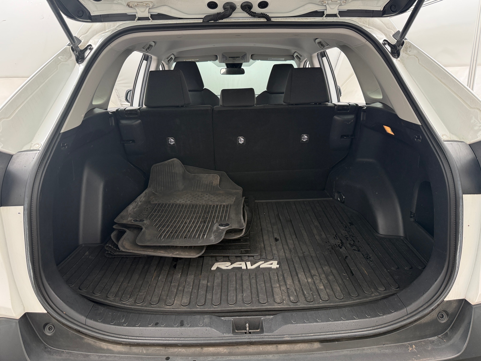 Thumbnail: 2021 Toyota RAV4 - 7