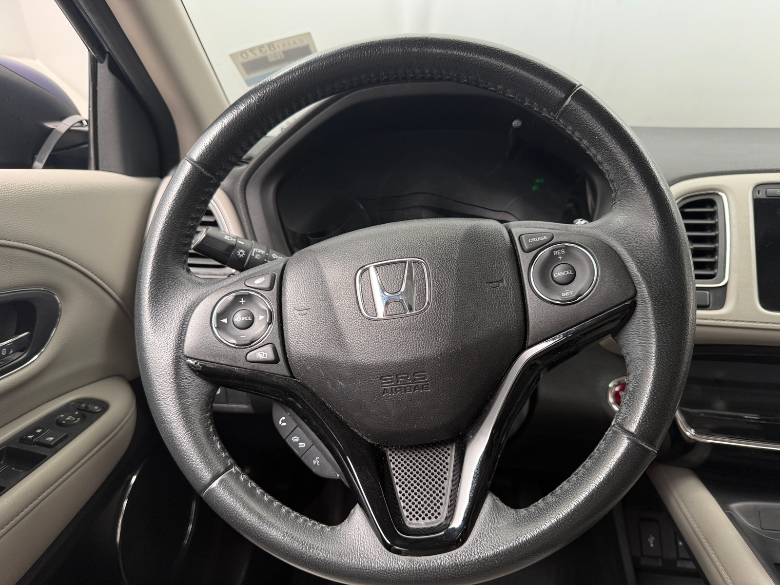 Thumbnail: 2016 Honda HR-V - 4
