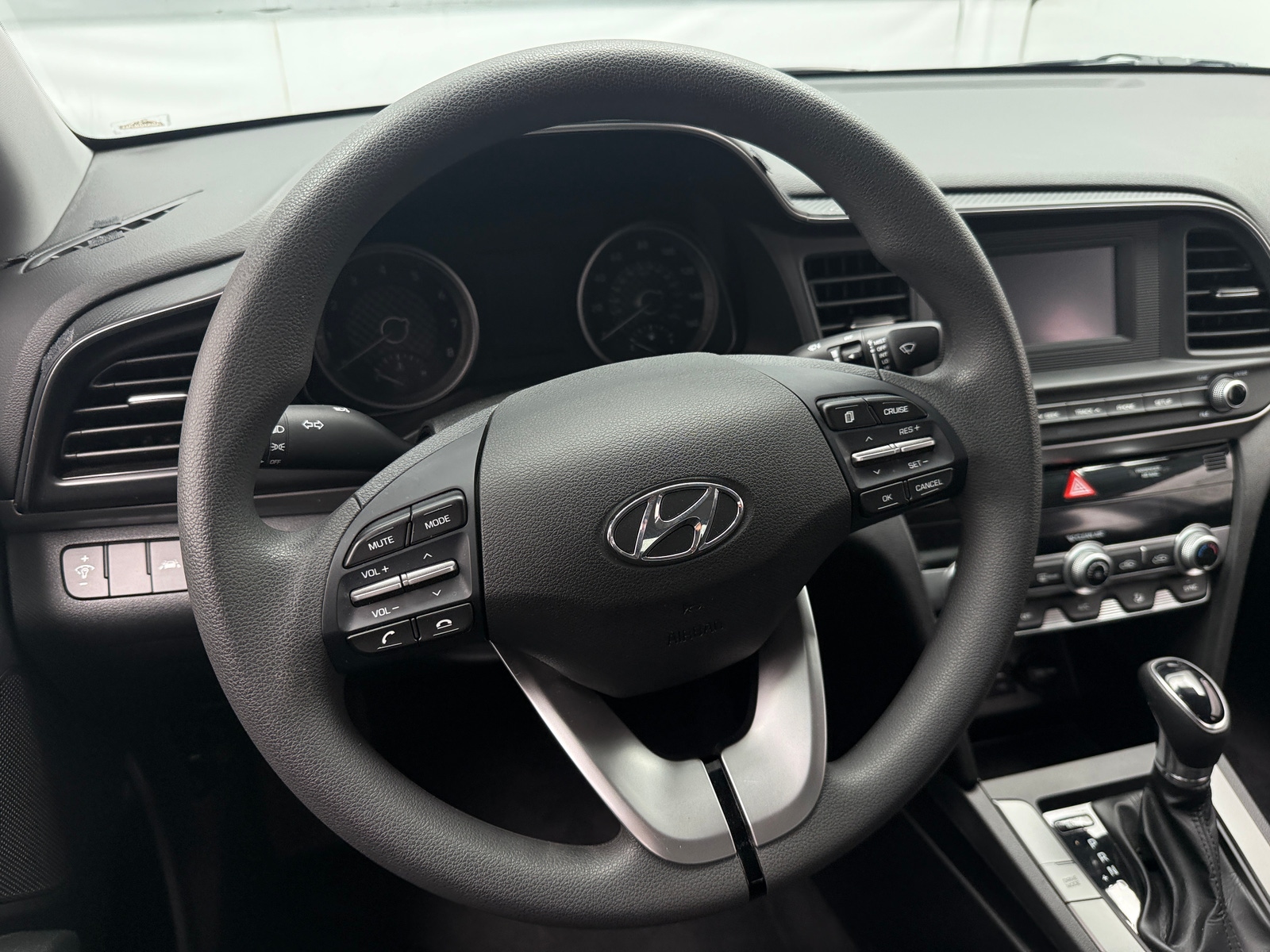 Thumbnail: 2020 Hyundai Elantra - 5