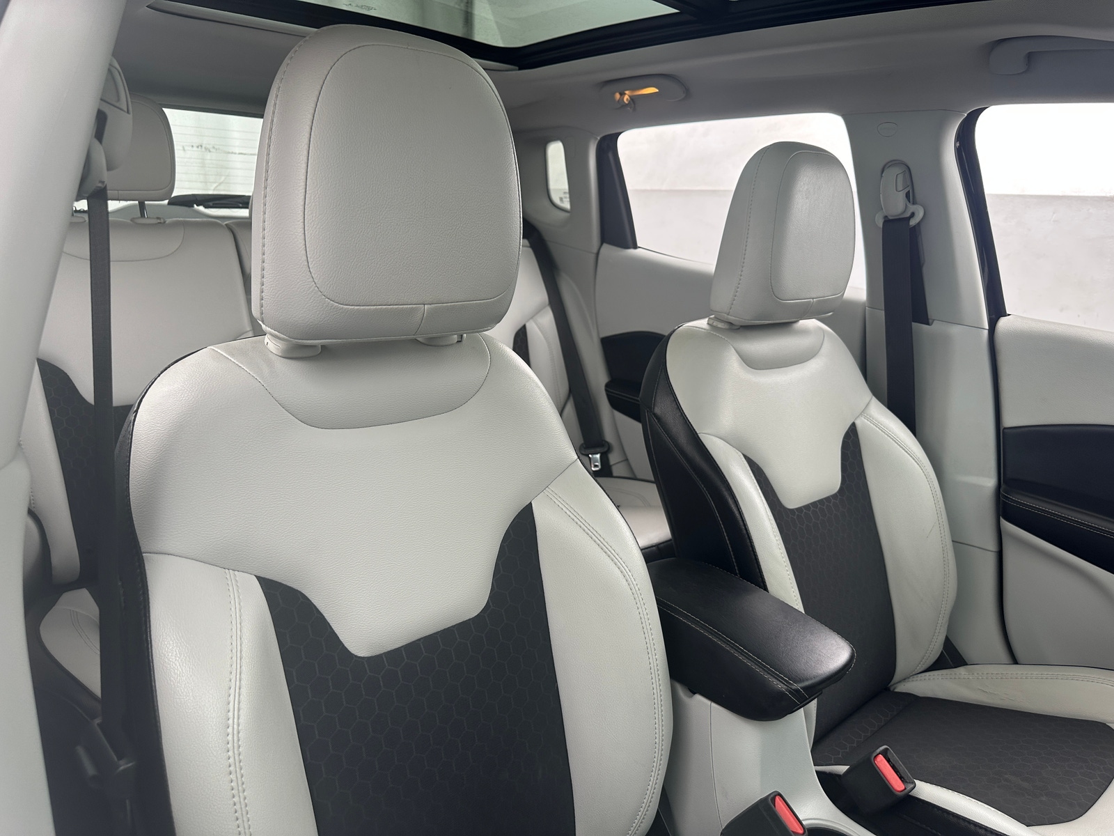 Thumbnail: 2019 Jeep Compass - 2
