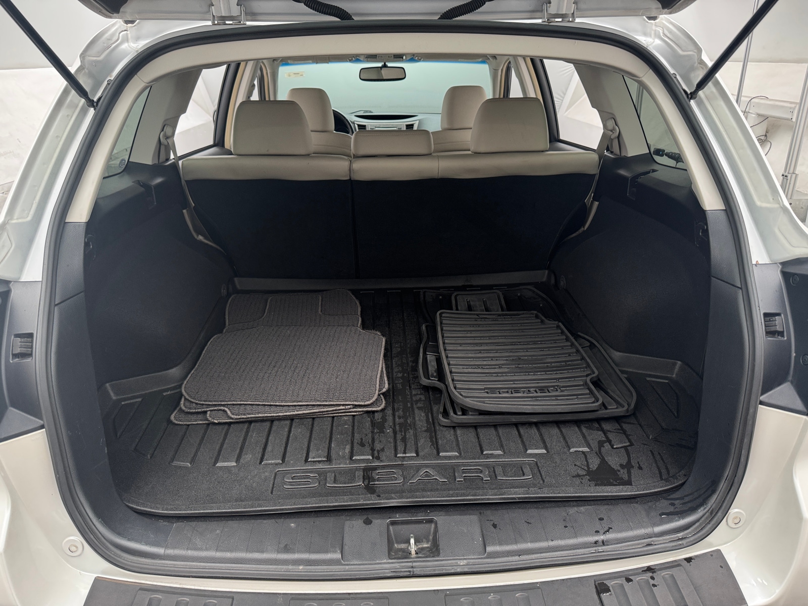 Thumbnail: 2014 Subaru Outback - 6