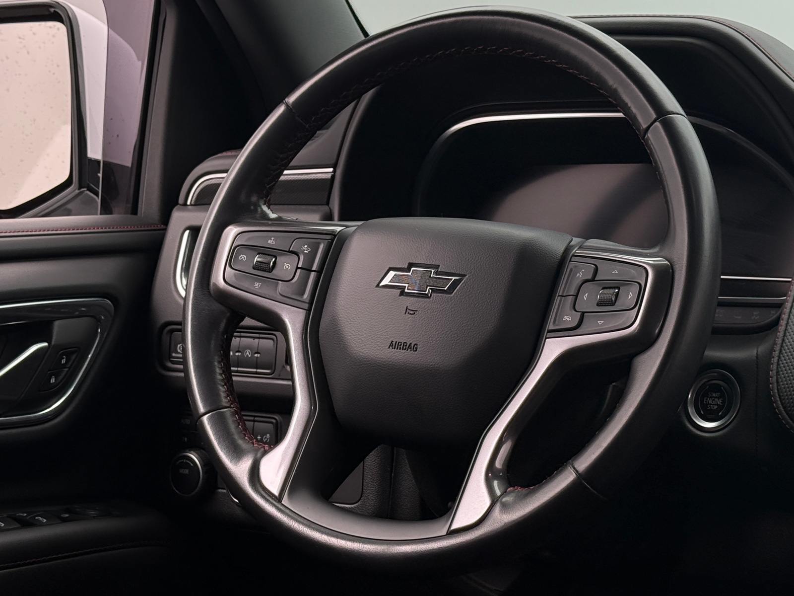 Thumbnail: 2023 Chevrolet Suburban - 4