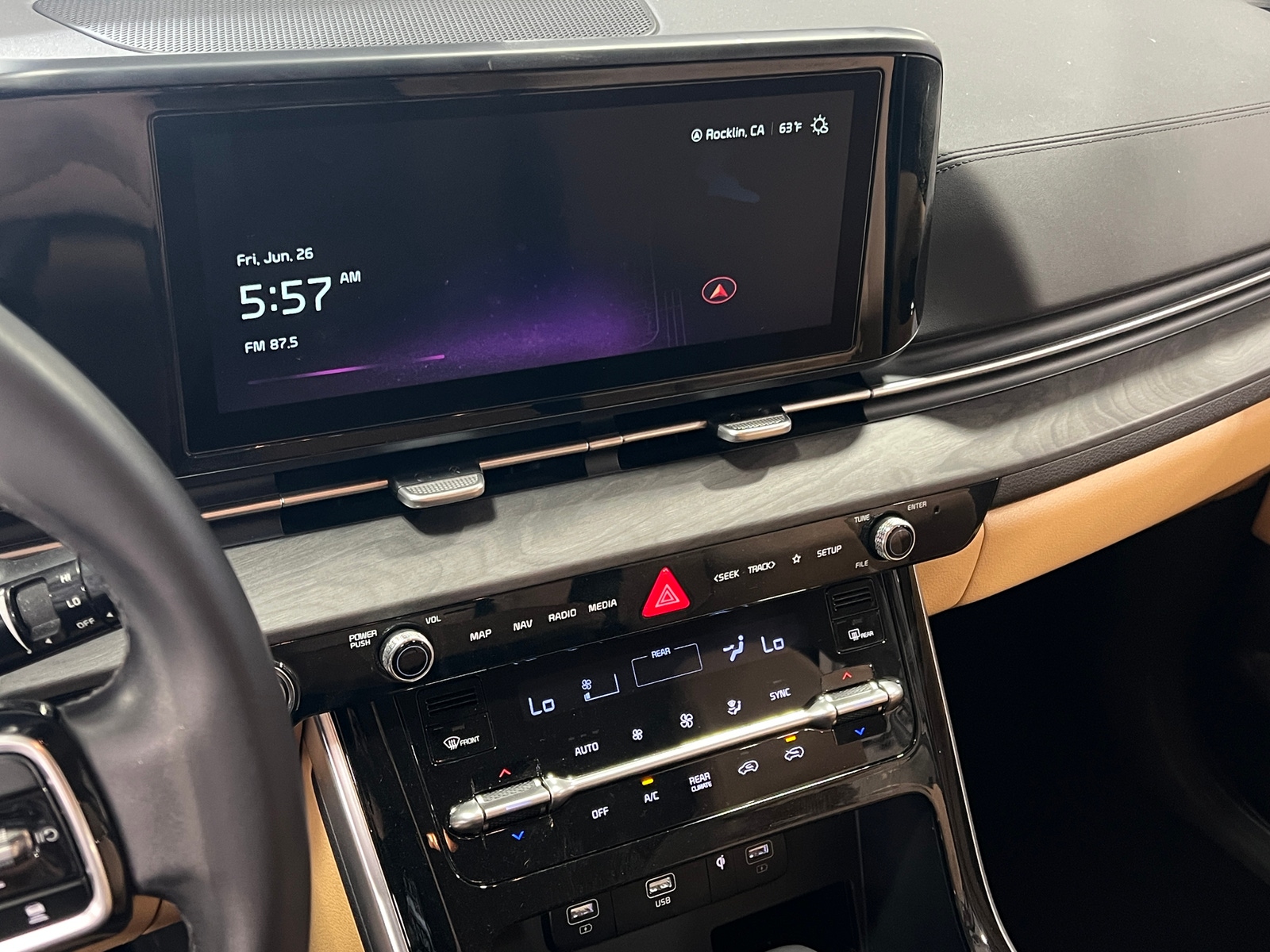 Thumbnail: 2024 Kia Carnival - 4
