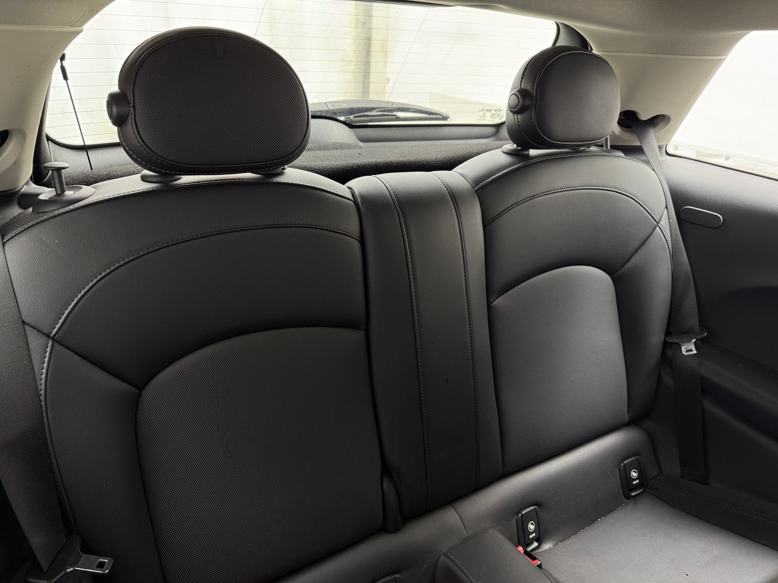 Thumbnail: 2015 MINI Cooper Hardtop - 5
