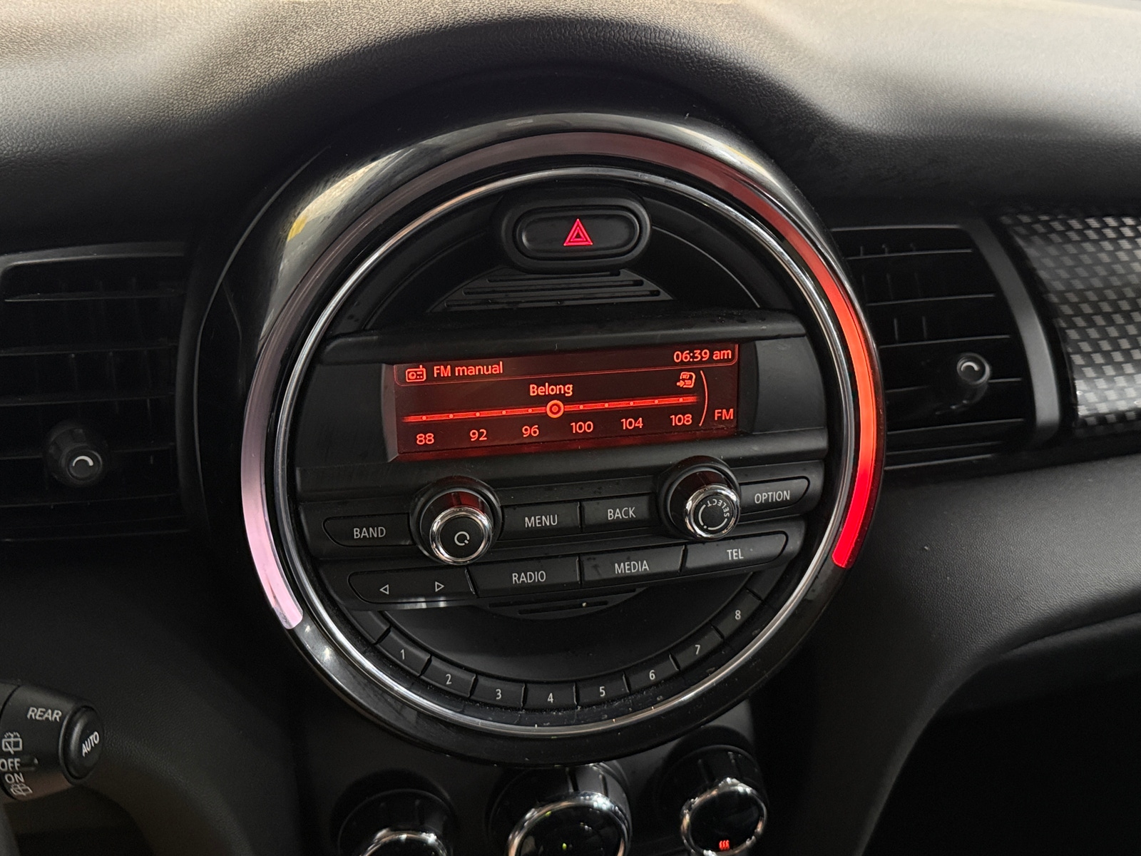 Thumbnail: 2015 MINI Cooper Hardtop - 3