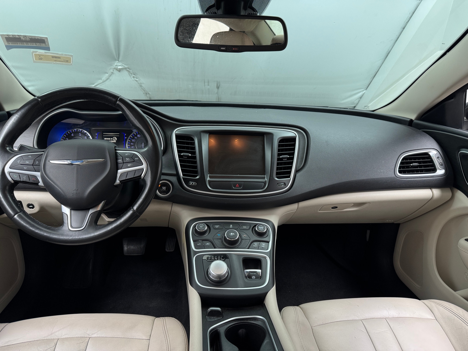 Thumbnail: 2016 Chrysler 200 - 2