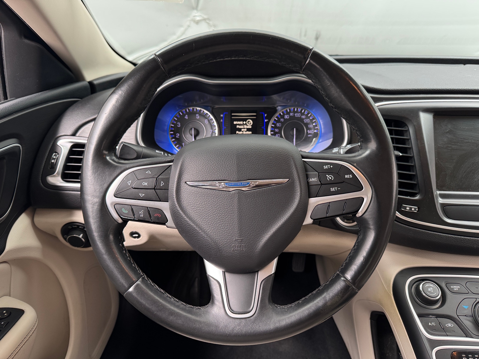 Thumbnail: 2016 Chrysler 200 - 4