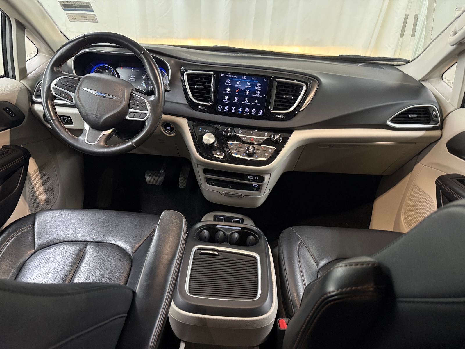 Thumbnail: 2020 Chrysler Pacifica - 2
