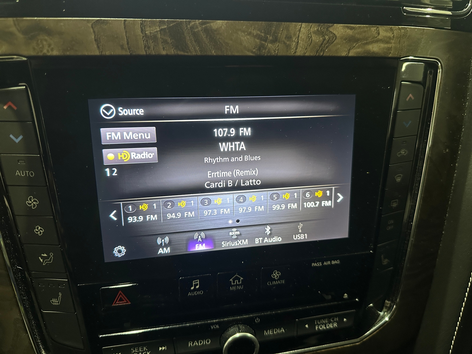 Thumbnail: 2021 INFINITI QX80 - 3