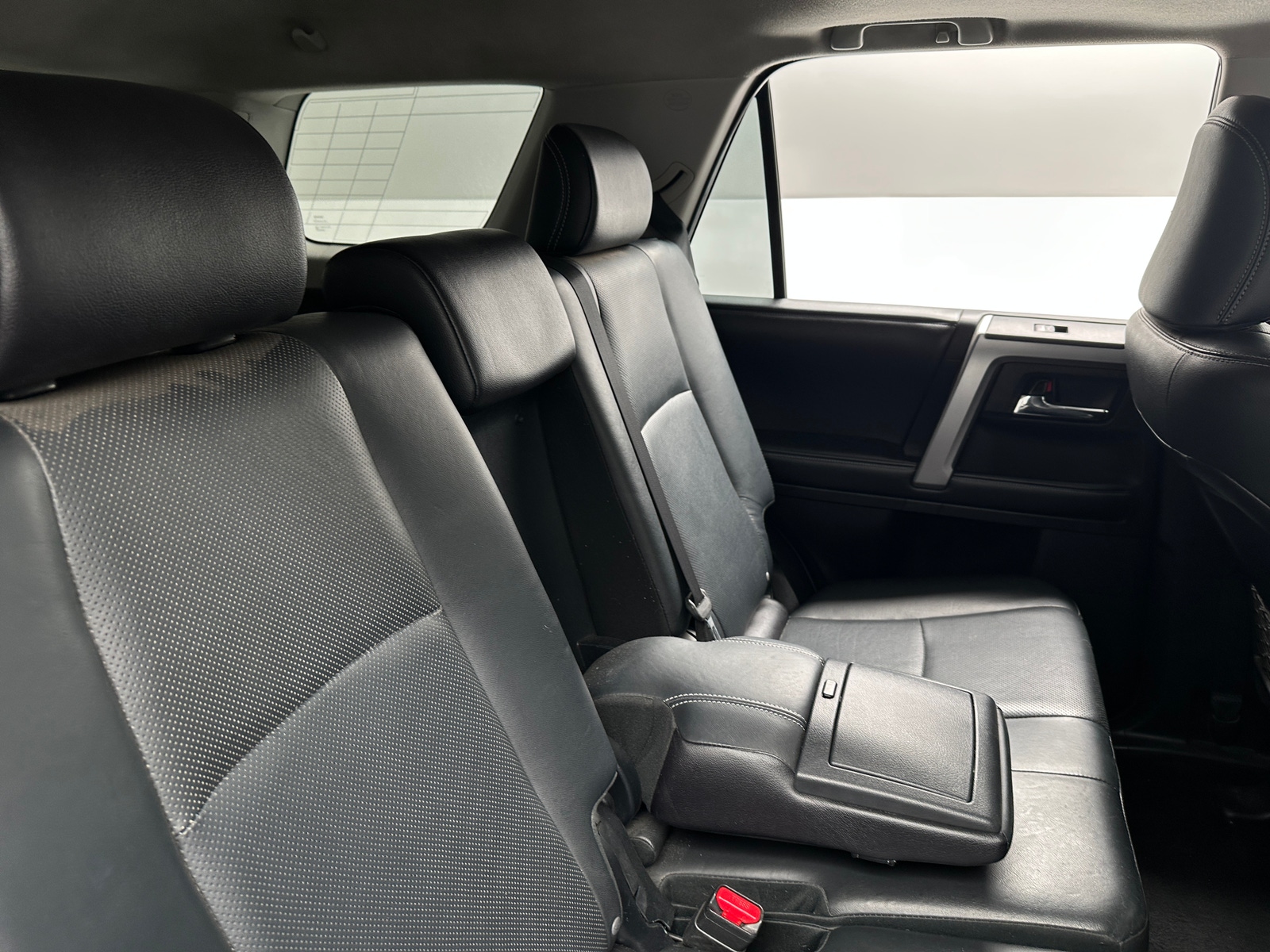 Thumbnail: 2016 Toyota 4Runner - 6