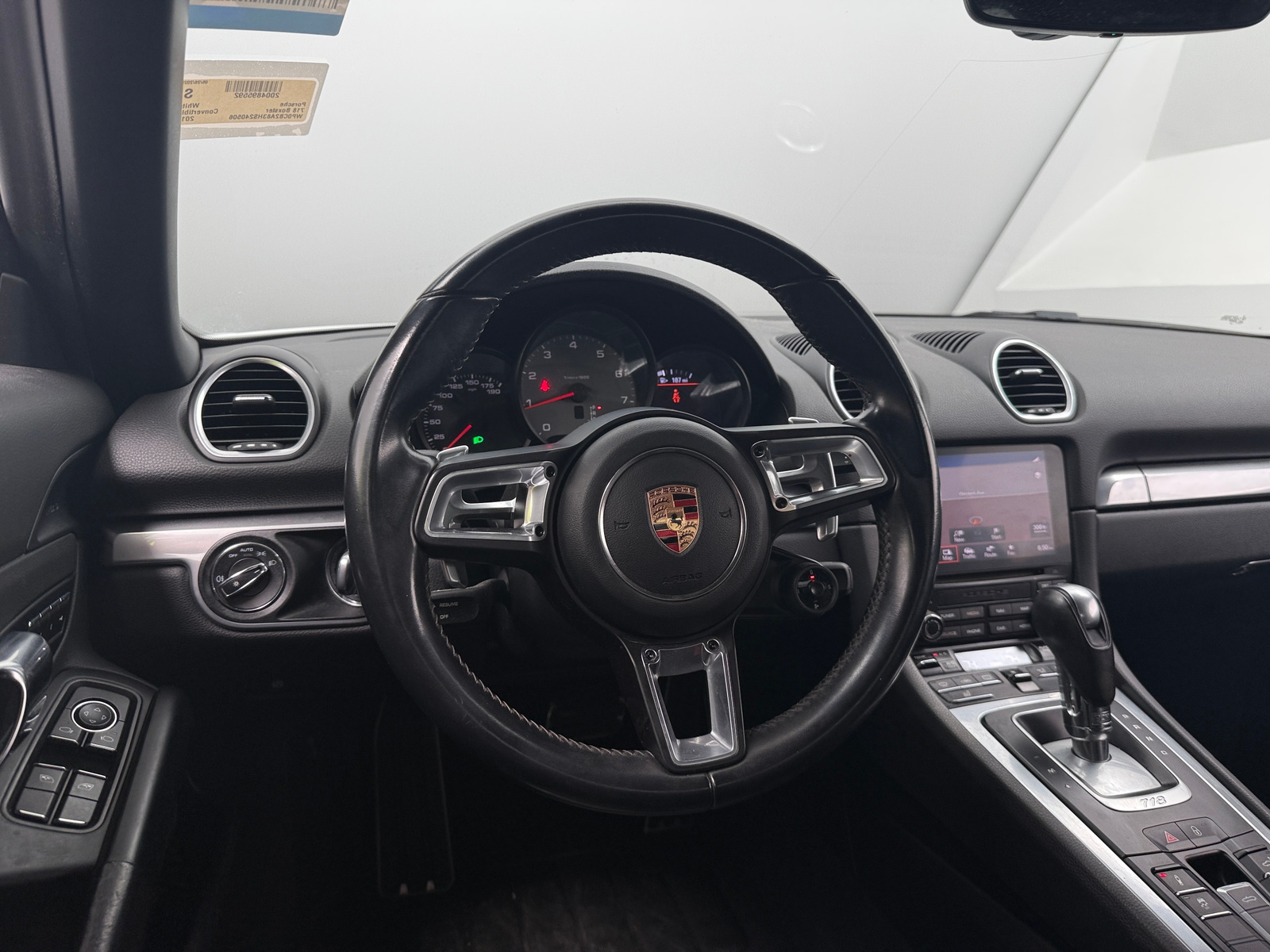 Thumbnail: 2017 Porsche 718 Boxster - 4