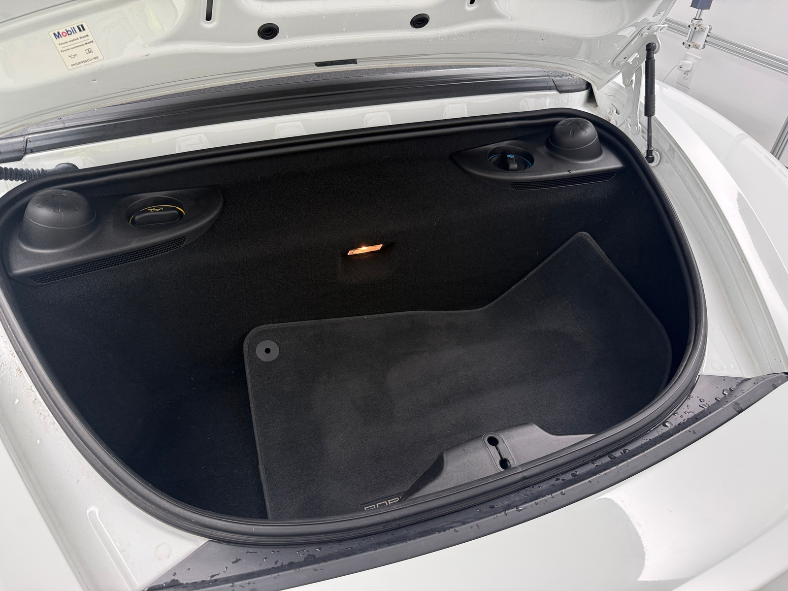 Thumbnail: 2017 Porsche 718 Boxster - 5