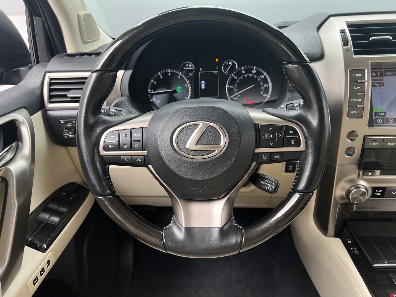 Thumbnail: 2021 Lexus GX - 4