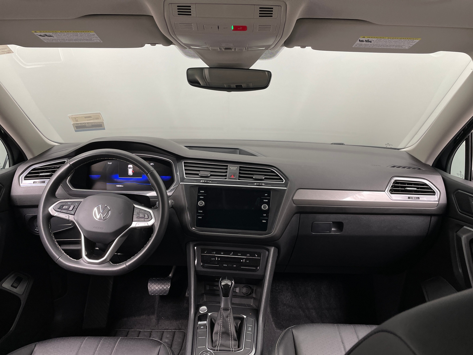 Thumbnail: 2024 Volkswagen Tiguan - 2